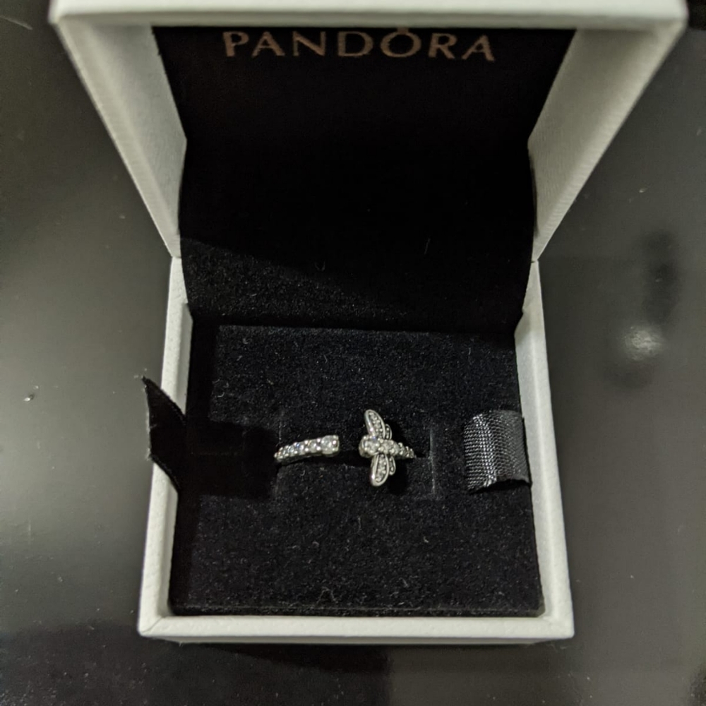 Pandora Bee Ring